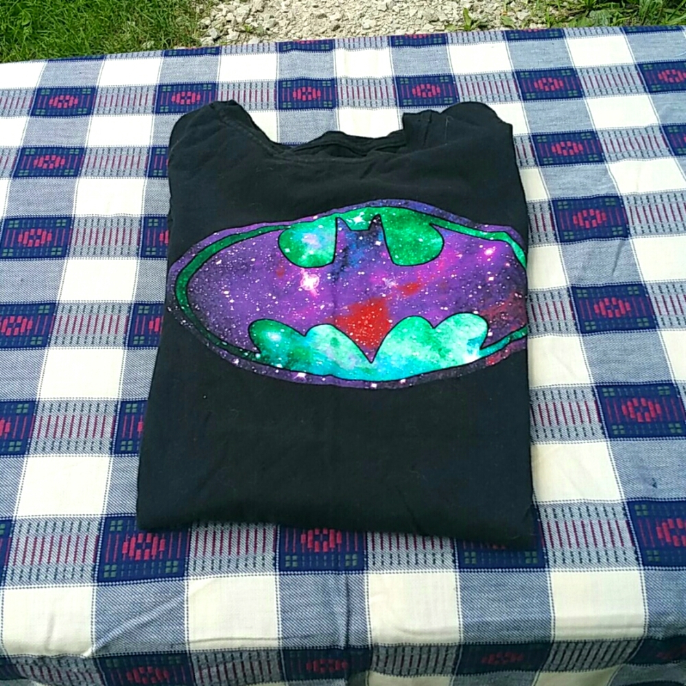 Black medium galaxy Batman Logo t-shirt